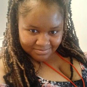 Meet your Posher, Tia